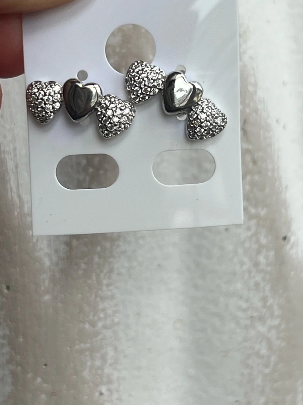 ⭐️- 3-Silver Heart Cluster Stud Earrings - Sparkling Crystal pavé  Accent